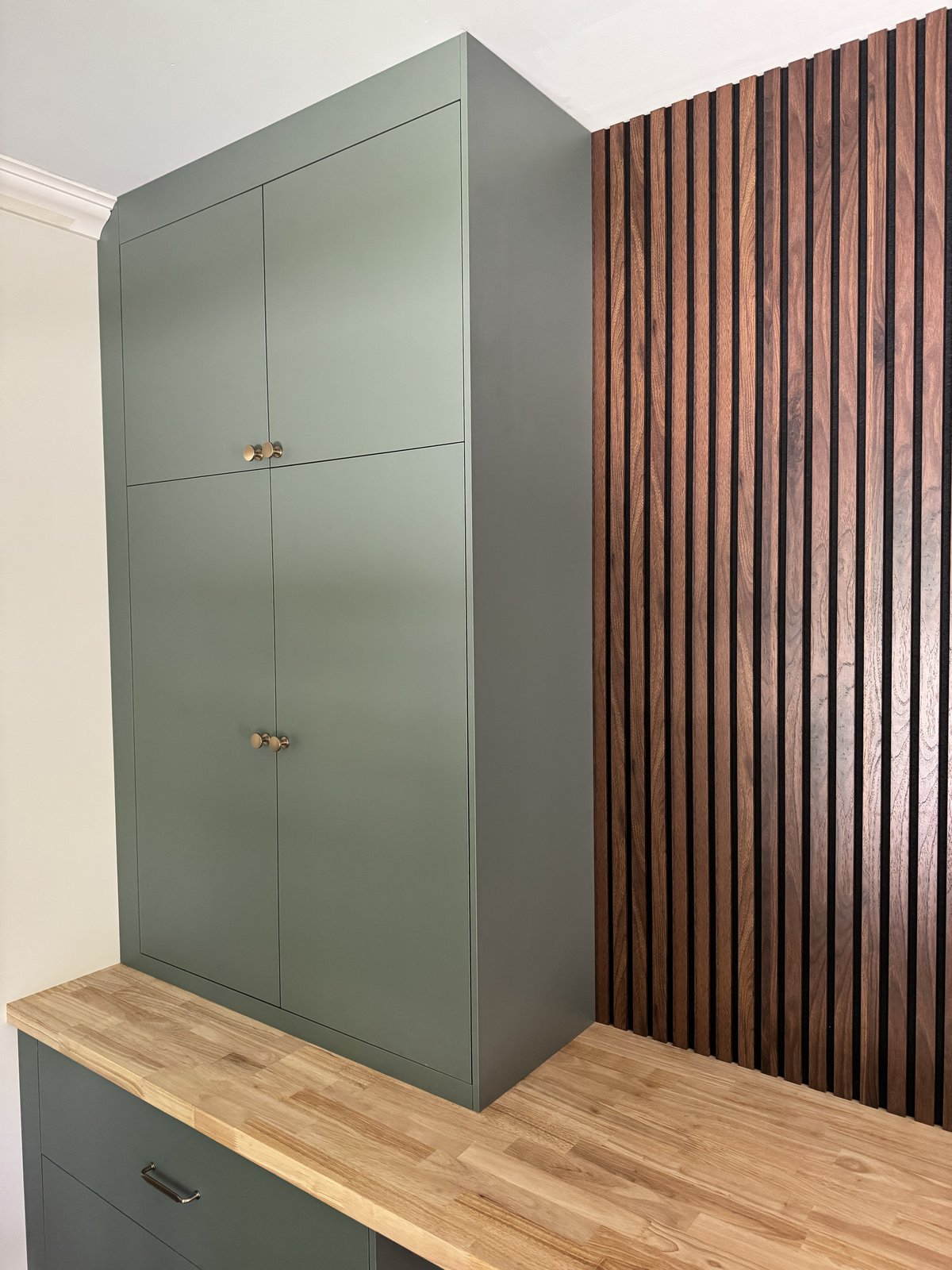 Built-in office detail